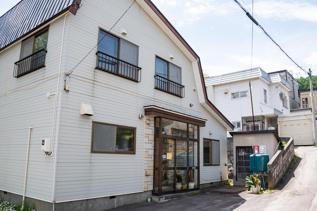 Otaru Guesthouse Harvest Bagian luar foto